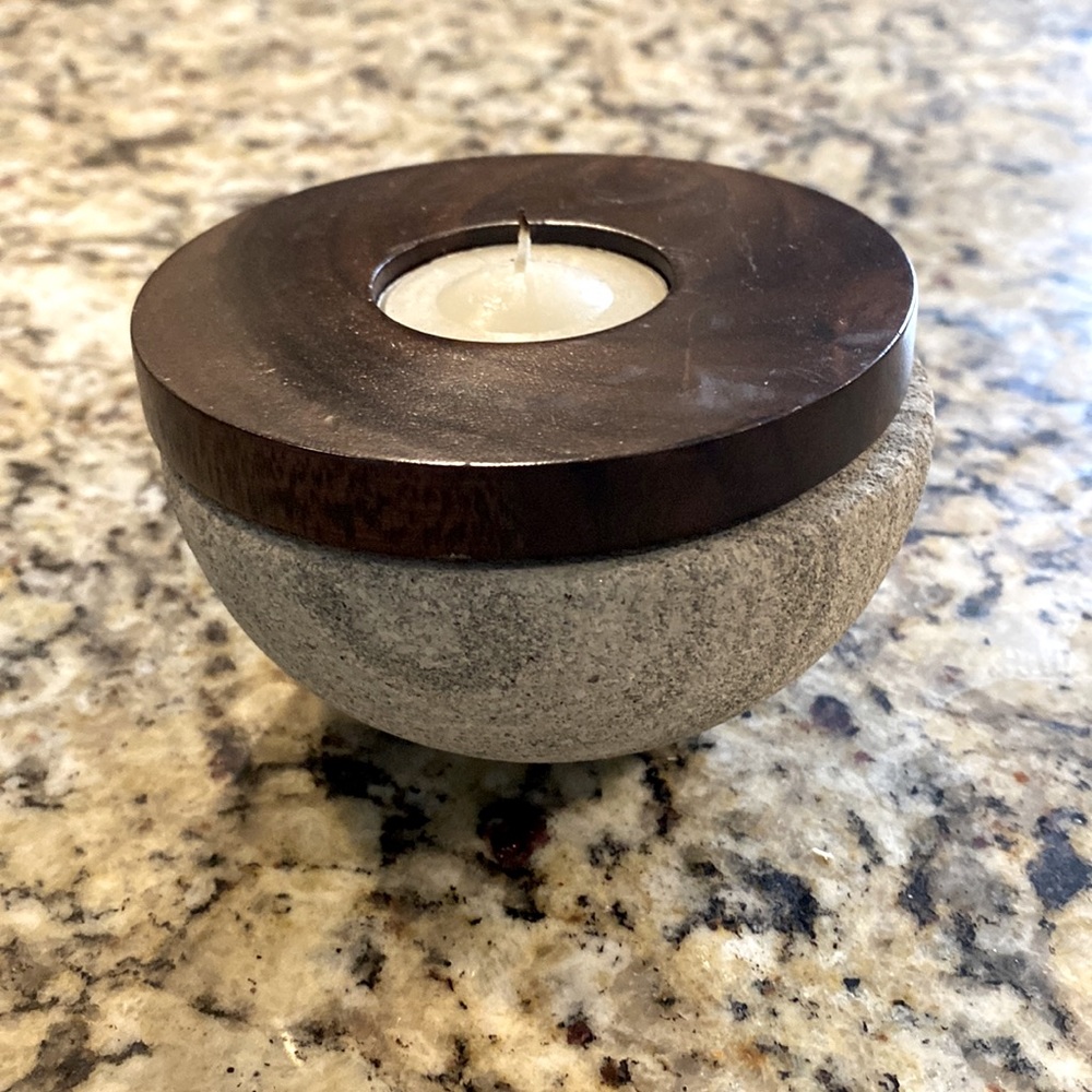 🎁 Stone and wood tea light candle holder with candle and gift box